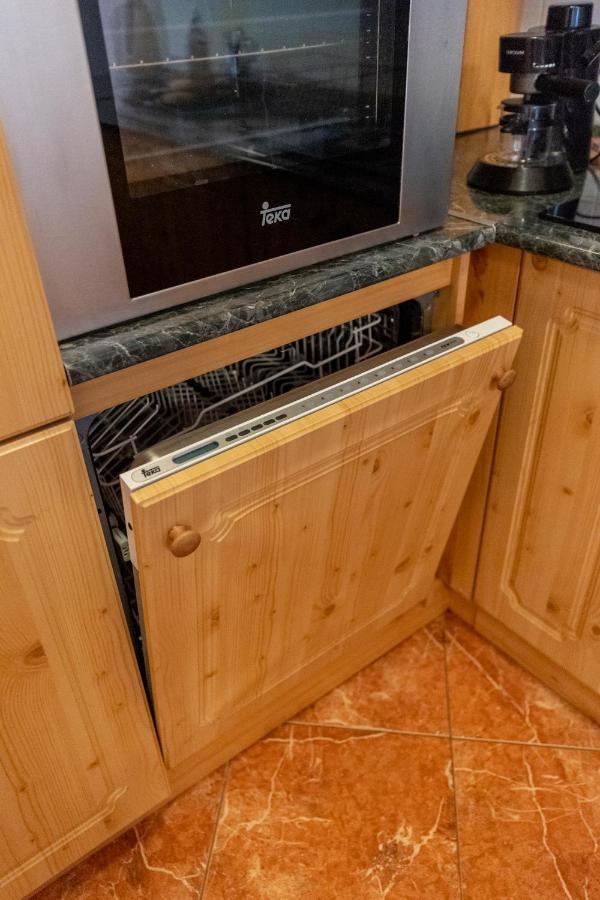 Egyuett A Csalad II Apartman By Bltn Шиофок Экстерьер фото
