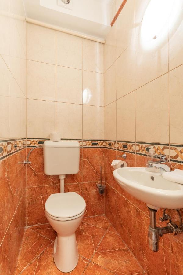 Egyuett A Csalad II Apartman By Bltn Шиофок Экстерьер фото